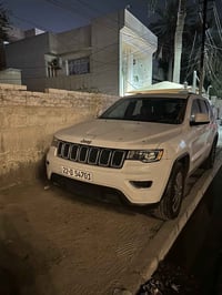 من رخصة الادمن جيب لاريدو موديل 17 وارد امريكي بجم كبس حادث جاملغ خلفي...