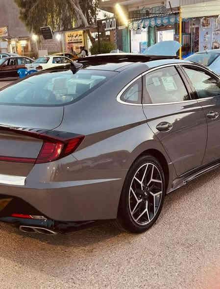 حادثه رصعه بالبنيد ومصلحه على كده وصابغين نص البنيد بدون ولا ايرباك كله بلاد بدون تبديل كلشي على بلاد جديده لوك السياره 

تفاصيل السيارة 

تبريدها بشرط ( ثلاجة ) باقصى درجات حرارة

رقم اربيل باسمي ،موديل2023

مواصفات السيارة ………….. فول 1/1

محرك 2500 توربو يولد 290 حصان 

گير Dct دبل كلج 8 نمر 

دفع أمامي

سقف بانوارما قطعتين 

رادار امامي و خلفي و جانبي 

مانع اصطدام امامي  

مانع اصطدام خلفي عند الرجوع 

نقاط عمياء عند تغيير المسار 

حساسات بالابواب للتنبيه عند فتح الباب و سيارة قادمة من الخلف 

شاشة كبيرة ( تختلف عن باقي الفئات ) 

تدعم الكار بلي و الاندرويد اوتو

شاشة رقمية للعدادات و الكيجات متغيرة عند تغيير نظام القيادة

4 وضعيات للقيادة 

‏Normal-costum-sport-sport plus

انارة داخلية متغيرة 7 الوان بالدشبورد و الابواب 

نظام المحافظة على المسار 

كروس ( تحكم بالسرعة )

شاحن وايرلس لاسلكي 

منافذ للشحن امامية و خلفية 

قطعتين تبريد امامي و خلفي منفصل 

12 سماعة فائقة الجودة من شركة Bose

دخول ذكي و انارة ترحيب 

قفل ذاتي عند الابتعاد 

فتح الصندوق الخلفي عند الاقتراب 

اشارات بالمرايا الجانبية 

تشغيل عن بعد 

انارة led امامية

بگ لايت خلفي led 

تدفئة ستيرن

تدفئة كشنات امامية و خلفية

كشنات حضن رياضية جلد و كنتارا 

مختمة بعلامة N Line بالكشنات و الستيرن و الگير و الاطارات و الجاملغات الامامية و الصندوق

نظام Auto Hold

نظام تنبيه اذا تحرك السير وانت بقيت واكف تنبهك

الماسحات الامامية اوتو بالمطر

ويل كب بلادي حجم 19

هاند بريك بصمة كهربائي

نظام ترحيب صوتي 

السعر  212 $$// سعر مكاني بغداد 

رقم موبايل*********** // متوفر واتساب بغداد
