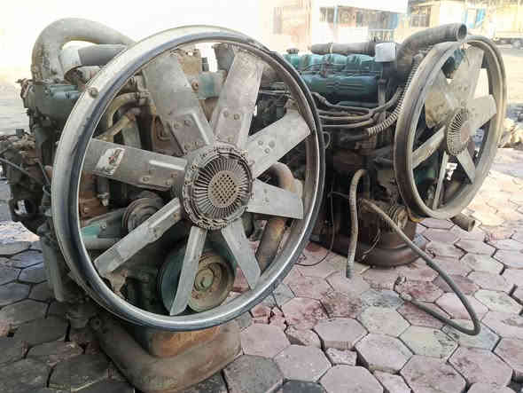 بسم الله الرحمن الرحيم محركات فالفو شرط شغل اف 12 122 جي 10 اف 12 120العنوان بغداد جرف النداف ***********
