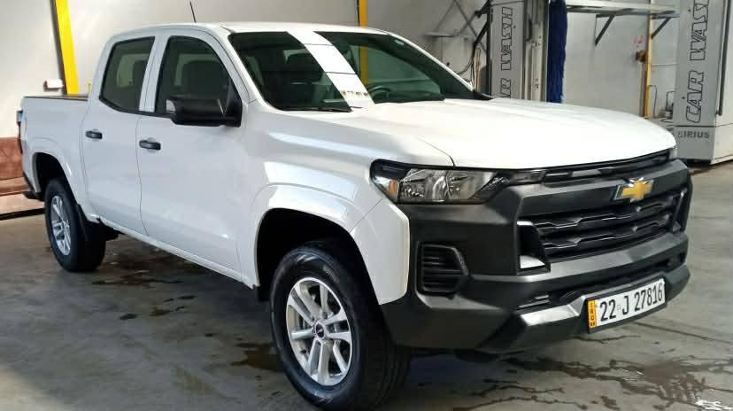 #_للبيع   #_للمراوس

🚘 للبيع | شيفروليه كولورادو 2023 – LT

شيفروليه كولورادو موديل 2023 فئة LT، بحالة ممتازة واستعمال شخصي، جاهزة للعمل بدون أي ملاحظات.

✅ المواصفات

محرك تيربو 2.7 لتر – 4 سلندر

ناقل حركة أوتوماتيك بـ 9 سرعات

دفع ثنائي (2WD)

اللون الخارجي: أبيض

الداخلية: قماش

ماشية: 33000 ميل فقط

رقم التسجيل: أربيل

🎯 الميزات

شاشة وسطية حديثة بنظام Google المدمج

شاشة عدادات رقمية

إعادة تشغيل ذاتي + تشغيل بصمة

دعم Apple CarPlay و Android Auto لاسلكيًا

كاميرا خلفية

نظام تحذير مغادرة المسار

كبح تلقائي للمشاة

إضاءة أمامية أوتوماتيكية IntelliBeam

باب صندوق EZ Lift مع مساحة تخزين StowFlex

🛠️ الحالة الفنية

صبغ فقط  في جهة السائق بدون تبديل وبدون شاصي مكفول من التبديل 

خالية من العيوب الفنية

استعمال نظيف جدا
للتواصل
***********
***********
