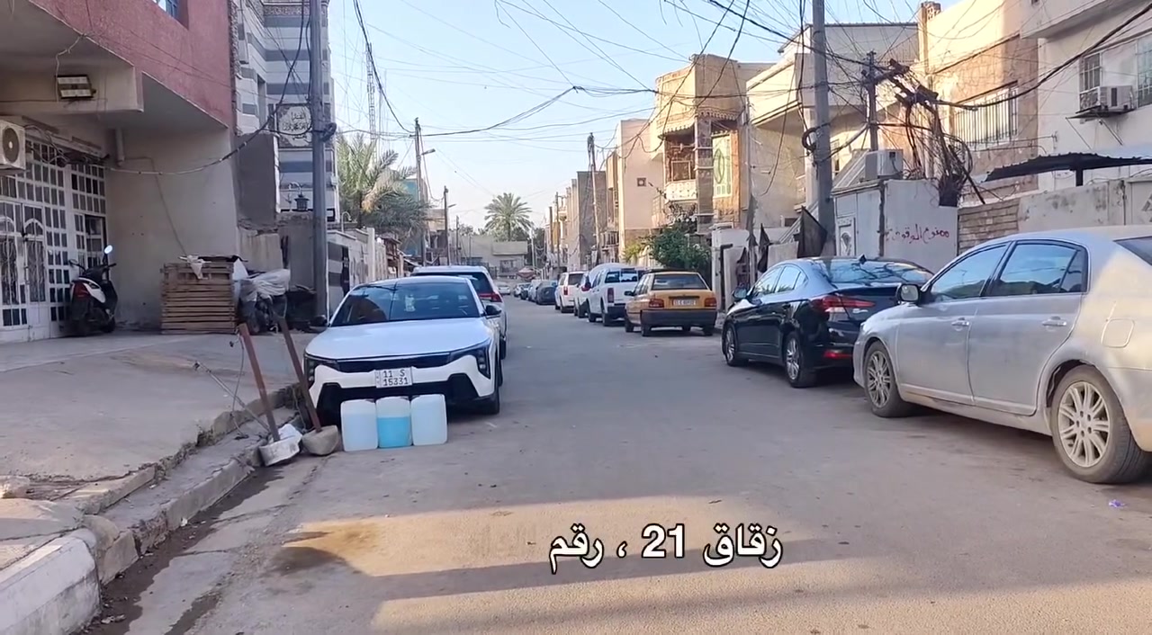 دار للبيـع 🛑
منطقة الحرية / دور نواب الضباط -  شارع الدور العريض قرب الشارع العام

البيت بناء قديم وصالح للسكن  

المساحة 100 م 
واجهة 5 نزال 20 
محلة 424 زقاق 41  
للتواصل والأستفسار 

0783 808 5081
