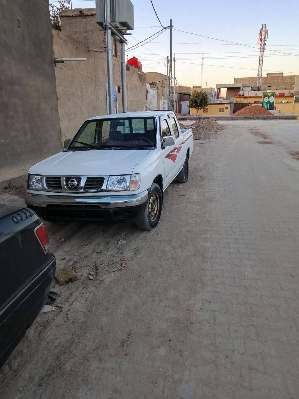 السلام عليكم
نيسان 2002  مزاد
سيارة مكفولة ضربه وكلبه وخياس ومحرك وكير واكسن على الفحص 
السعر ٥٥ النجف الأشرف
***********
***********
