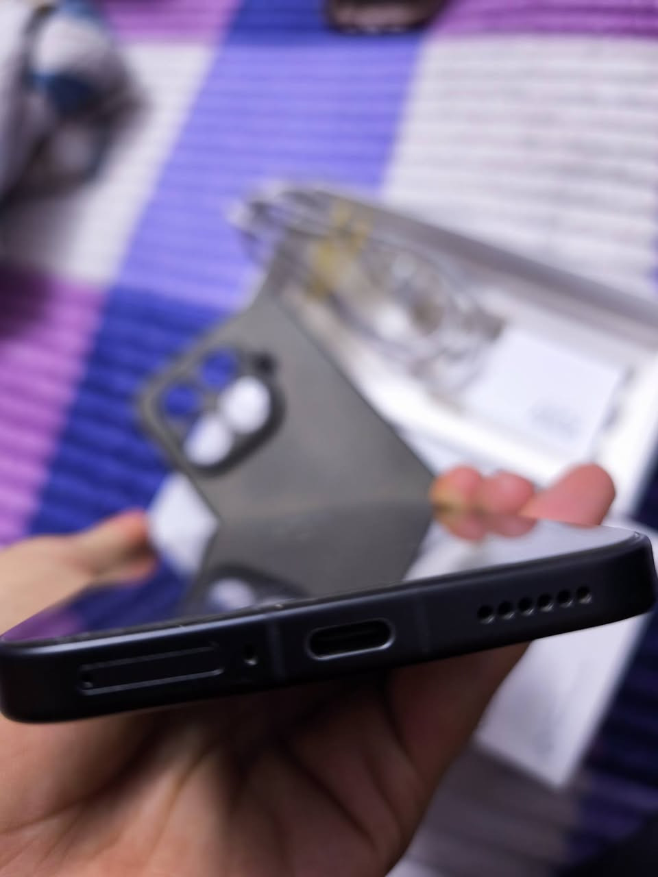سلام عليكم
شاومي 15 تي برو 
Xiaomi 15 t pro
ذاكرة 512 GB
بطارية 99% / عدد دورات 228 
لون اسود 🖤
جهاز معروف بمواصفاته ومتكامل من ناحية الاداء وتصوير وشحن وشاشة جهاز فلاكشيب 
السعر : 785 الف بي مجال بسيط 
الي مهتم يراسلني ع واتساب 
***********
، سعر الجديد ب 940 الف *
