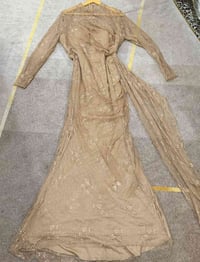 ملابس • للبيع