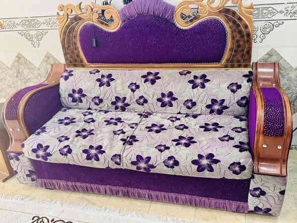 للبيع تخم ديوان نظيف جدا 
عراقي خشب قوي
14 متر
المكان: حي المشتل 
السعر 750 الف 

***********
