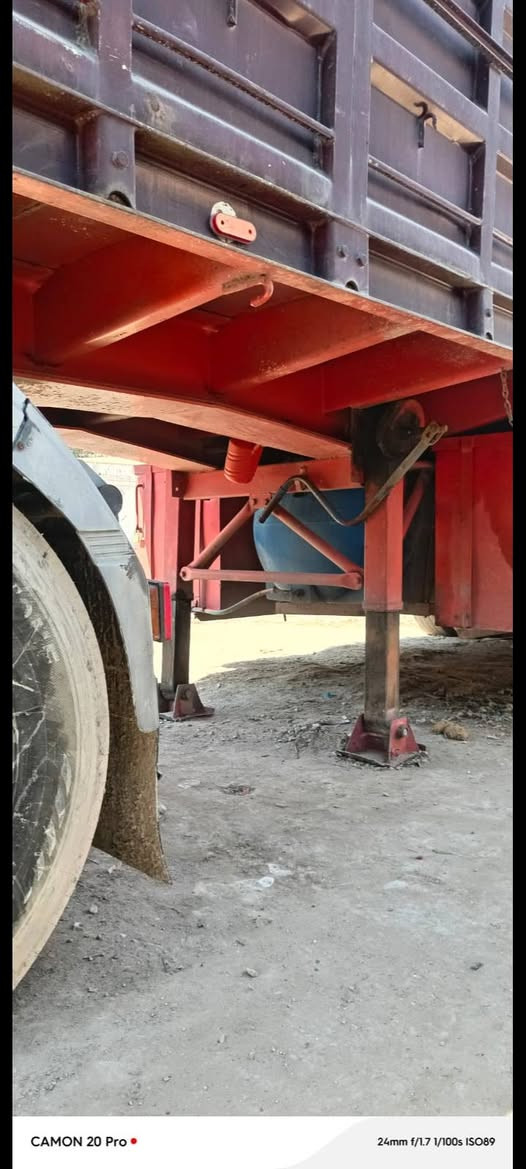 سلام عليكم عربانه البيع شاصي 16 تخم تاير نضيفه السعر 125 بيهه مجال ***********
