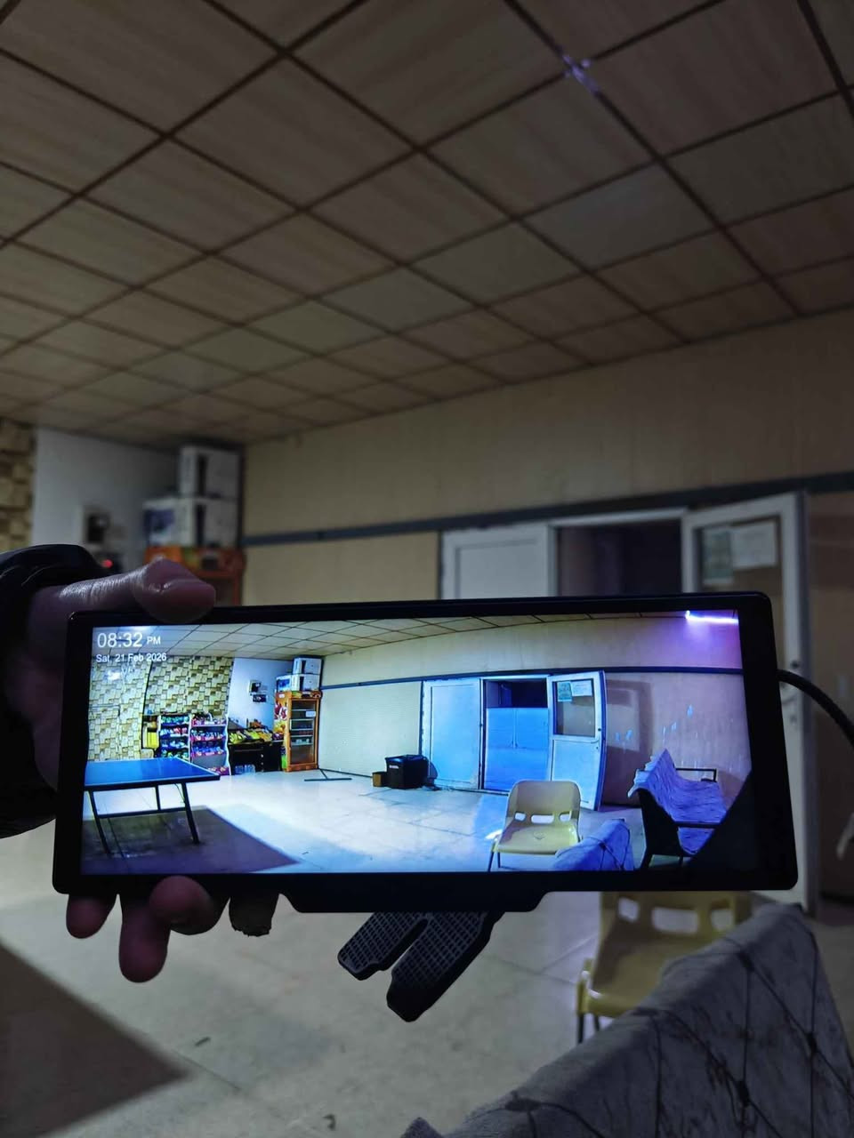 شاشەی سەر داشبڵ ئەوروپی  زۆر تایبەت  کامێرای پێشەوە و دواوەی لەگەڵە +میمۆری 64گێگای تیایە بۆ ڕیکۆرد کردن+کار پلەیە+ئەندرۆید ئۆتۆیە واتە ڕەپتی موبایلەکەت ئەبێ و ئەتوانی بیکەیە سەر جی پی ئێس یان  یوتوب یان هەر بەرنامەیەک خۆت بتەوێ +بەشوێن چەرخ و  شەحنی تایپ سی ئیش ئەکات+بلوتوسە+لەڕێگای موبایلەکەتەوە ئەتوانی  کامرێراکەی ببینی کە ئیش ئەکات
نرخی 60 هەزار
*********** السليمانية, العراق
