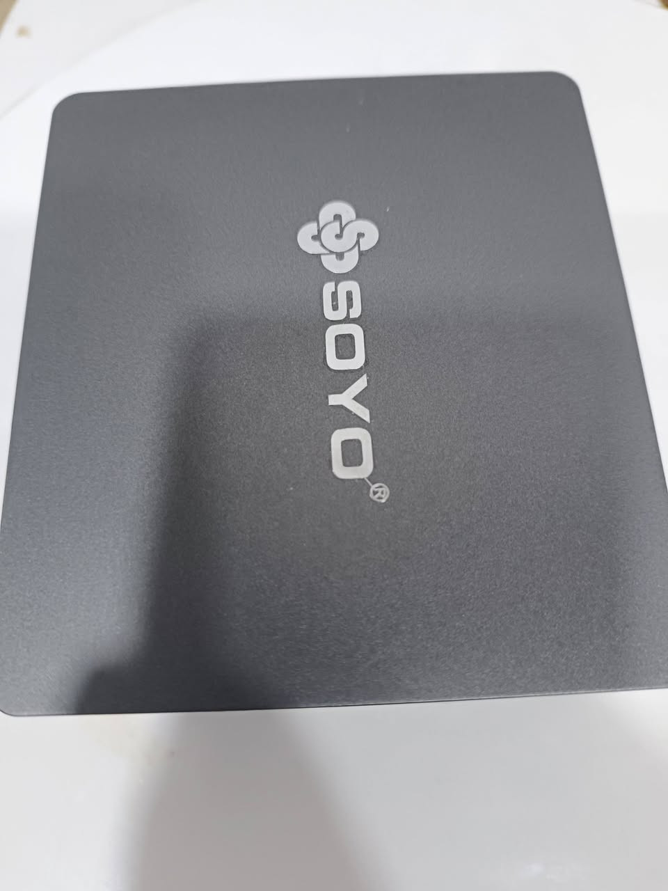 هذا جهاز كمبيوتر صغير (Mini PC) طراز M2 PLUS-8G/256GB/N100-PG، ويتميز بالمواصفات التالية:
يحتوي على معالج Intel N100 (رباعي النواة/رباعي الخيوط، يصل إلى 2.9 جيجا هرتز).
ذاكرة وصول عشوائي (RAM) بسعة 8 جيجابايت.
سعة تخزين 256 جيجابايت SSD.
يدعم الرسومات Intel UHD Graphics.
يدعم نظام التشغيل Windows 11 Pro.
السعر 130 عنواني بصره يوجد توصيل كافة محافظات 
***********
