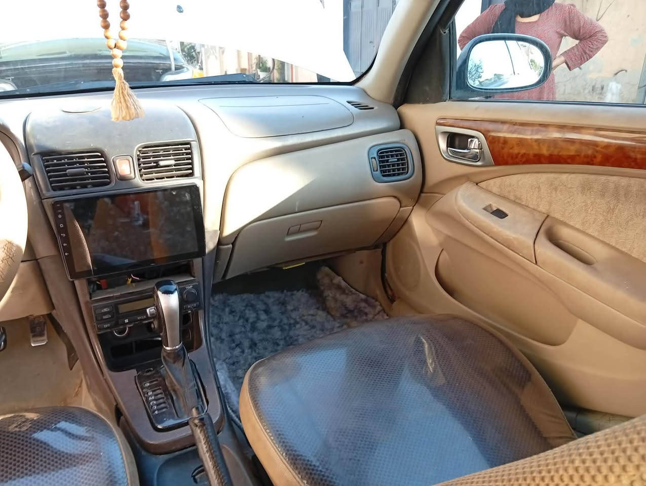 سە نی یابانی مۆ دێل 2001ساغ  بۆ رۆشتن بێ سه ر تایه کۆتی بۆ کراوه سه عر 33گه لاو که مێک مه جال چوار تایه ی تازه یه به شه رتی گێڕو مه کینا ته برید ئیشناکات  شوێن سلێمان       ***********    *********** السليمانية, العراق
