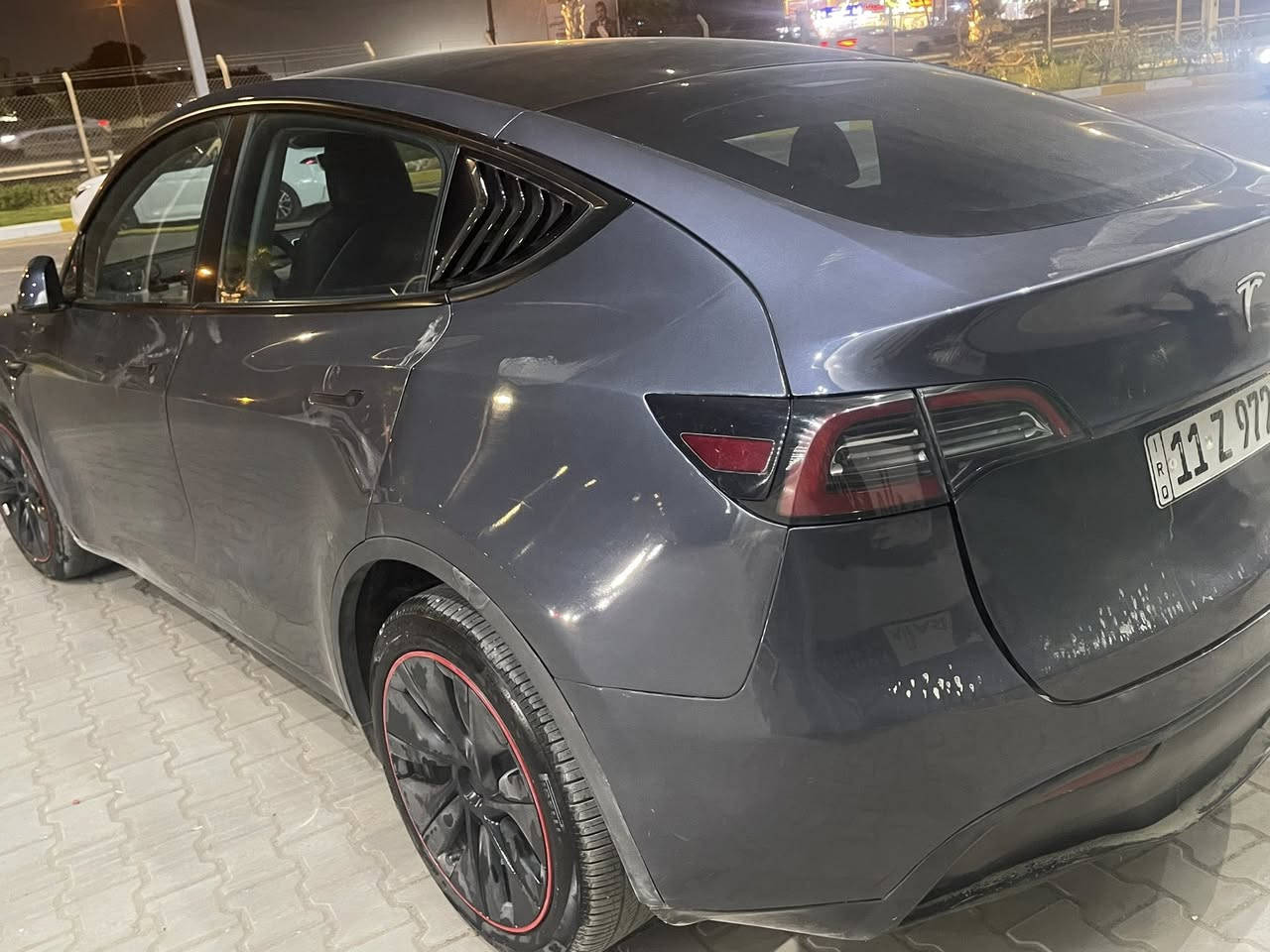 تسلا Yدبل ماطور موديل ٢٠٢٣السيارة بدون ايرباك ماشيه ١٧الف حادثها خالفي صبغ جاملغين الخالفيه وقبق جنطه والباقي مكفول محدثه اخر تحديث السيارة جاهزة وجديدة جدن جدن السعر ٢٢٠واي استفسار على الرقم ***********
