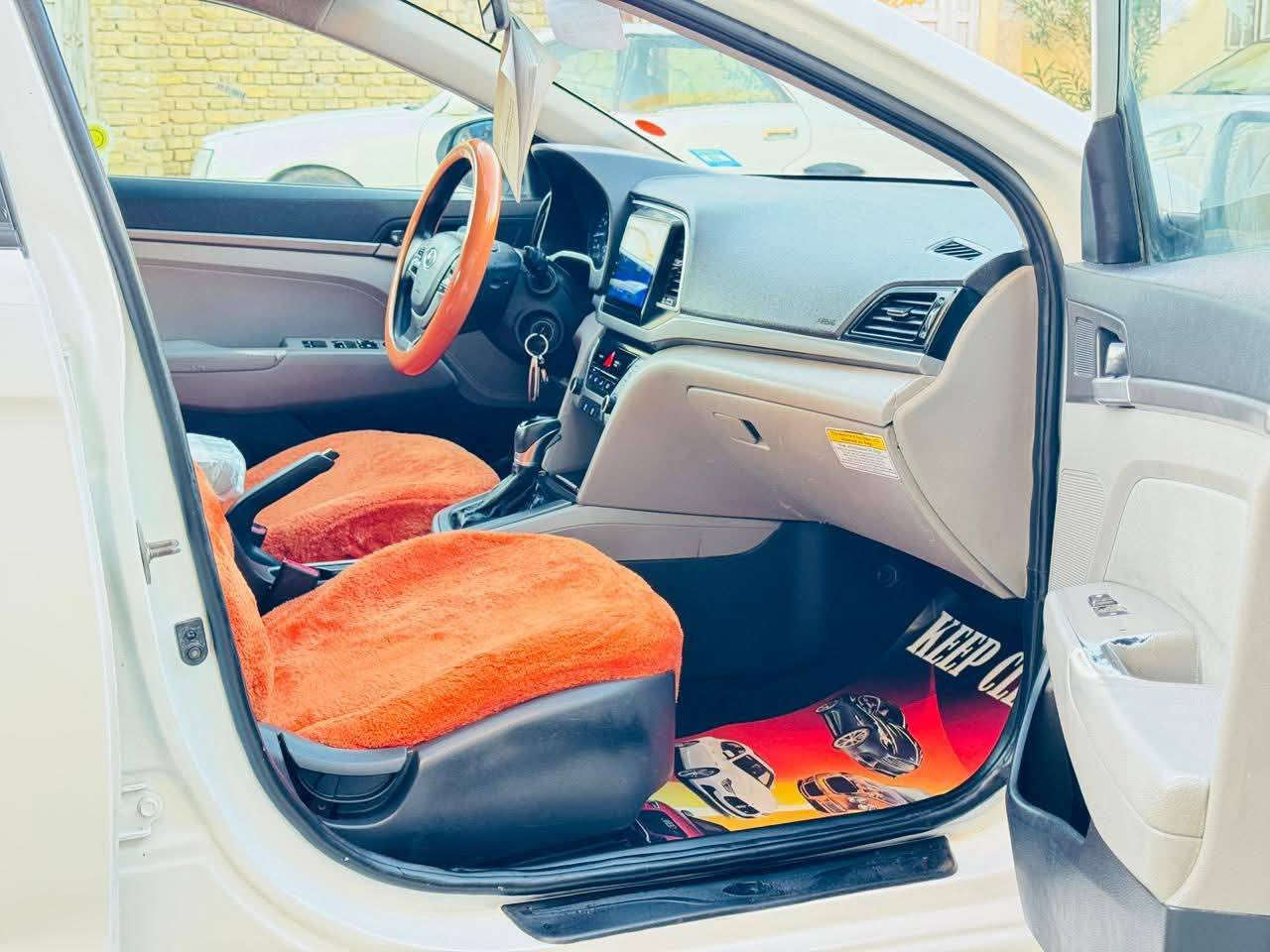 السلام عليكم
هونداي النترا 2017 وارد امريكي محرك 2000 دوش حره تحويل مباشر حادثه باب مبدل ورشات صبغ فقط بدون ضرر داخلي مواصفات شاشه كبيره كامره دواره بلاجكتور ويل كب كروم تحكم استيرن فول داخل لونين ثلاث انضمه قياده السياره جاهزه كير جديد محرك حداديه السعر 108 للتستفسار *********** مكاني ناصريه شارع بغداد
