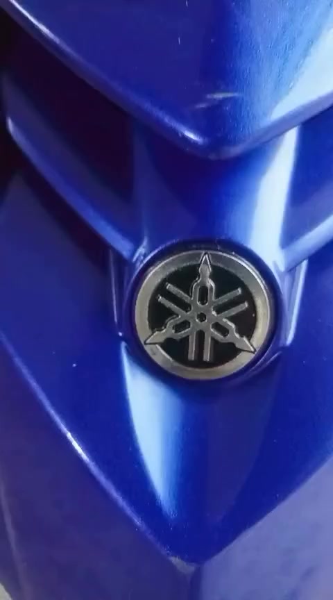 سلام عليكم دراجه جيتي ار للبيع دراجه برغي ما مفتوح بيهه لون ازرك
***********
