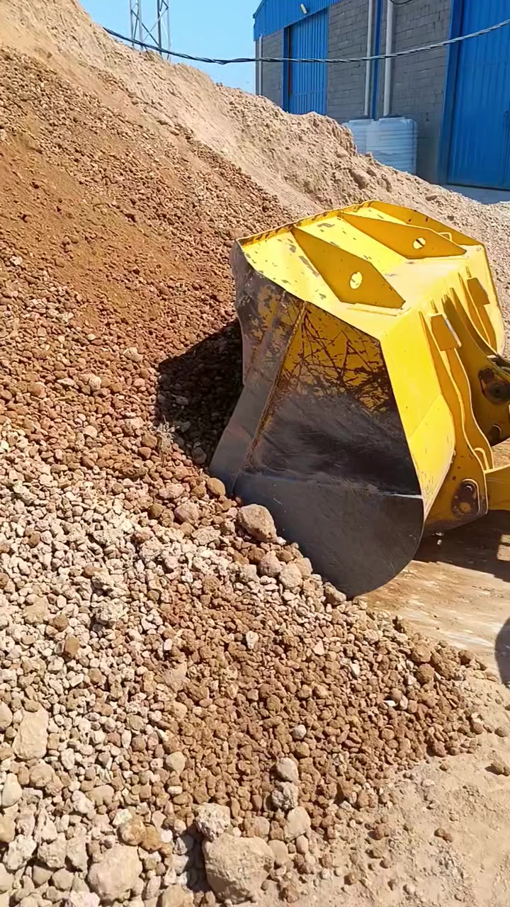 سلام عليكم يوجد لدينا كافه مواد البناء توصيل جميع احياء كربلاء   نشتغل كافه الأعمال  ***********
لسنا الوحيدين لكننا الأفضل
