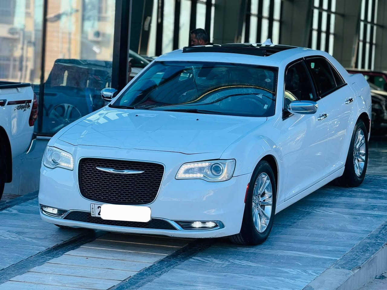 سلام عليكم اوباما موديل 2016C  سياره جديده احله من صور.     هزه رقم كله جديد 🆕
رقم ☎️ ***********    ***********  
مواصفات سياره C
شاشە کبیرە 
كشن تتفيه تبريد
كشنات كهرباي امامي 
كشنات خلفي تتفيه 
كشن خزن ميموري مع استيرن
شفتات استيرن 
برده خلفي 
كامره خلفي دواره 
سستم سماعات Alpien
مرايه قلاب مع بك
سكف بانوراما فتحتين بل سكف
سياره ماشيهmil 65
يدات مع مرايات نيكل
محرك 3600
بعد مواصفات 
السياره مكفول  بي بس ربع جاملغ خلفي (بجم كبس) اربع تايرات 🆕 جديد هزه رقم سنويه كله جديد بسمي شرط تحويل  *********** …
