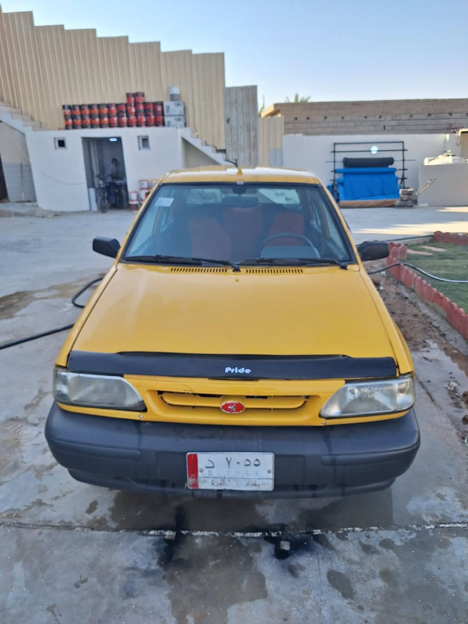 السلام عليكم
سايبه 2010 ابيع بدون تحويل عليها هيئة 600 الف 

وغرامة 40 الف سنويه ساقطه من 18 

وراعيها عندي رقمه بس ميجاوب 

ابيعها حديده مجفته صارشهرين منضومه تبريد مال 2018 تبريد ثلج كهربائيات كلها شغاله كشر حلو وكاعد جامه اماميه جديده رقم بغداد 
 السعر 10 ورقه قفل قفل 

ديالى بعقوبة

***********

