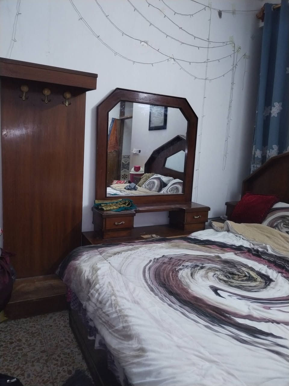 سلام عليكم عندي غرفه البيع 5قطع صاج اصليه
سعر 400وبيهه مجال العنوان بغداد الدوره رقمي ***********
