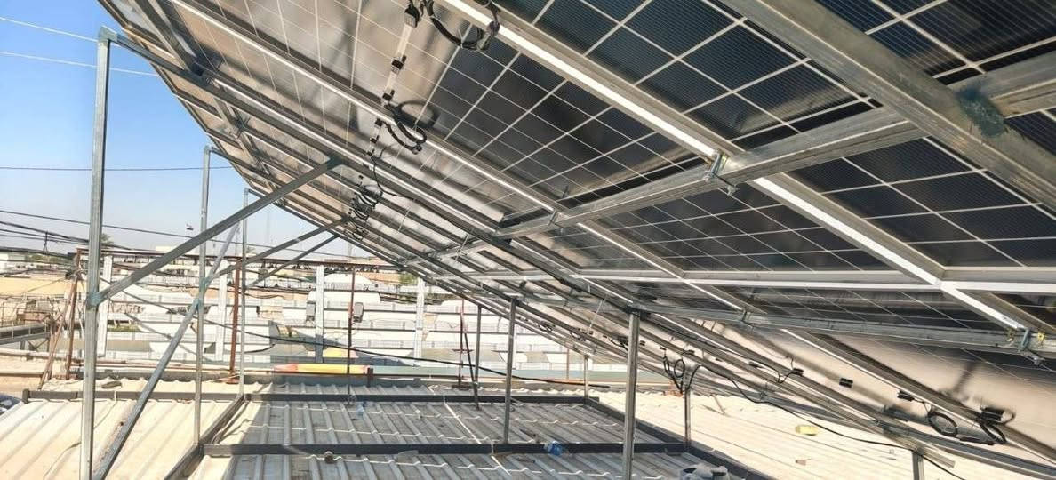 ☀️ تم تنصيب منظومة طاقة شمسية متكاملة – 50 أمبير (ليلي / نهاري)
استمتع بالكهرباء المستمرة مع منظومة عالية الكفاءة تضم أفضل المكونات:

✅ انفيرتر Growatt Hybrid بقدرة 12KW عدد2
✅ بطارية LVtopsun سعة 32KW عدد2
🔋 حتى 8000 دورة شحن وتفريغ
✅ 10 ألواح  LONGi Solar x10 عالية الكفاءة

⚡ تشغيل مستمر نهارًا وليلاً.
⚡ أداء قوي واعتمادية عالية.
⚡ مناسبة للمنازل والمشاريع والمحلات.

📞 تواصل معنا الآن عبر ارقامنا الموجودة في الصفحة لمعرفة السعر والحصول على أفضل عرض أو زيارة مقر الشركة / حلة /شارع ٦٠ /  عامود ٢٧٣/ مجمع الزمردة الطابق الأول 
الجودة، الأداء، والضمان... كلّها في منظومة واحدة.


**إذا كنت صاحب هذا الإعلان وتريد حذفه لأي سبب، رجاءا أرسل رسالة إلى الدعم الفني**
