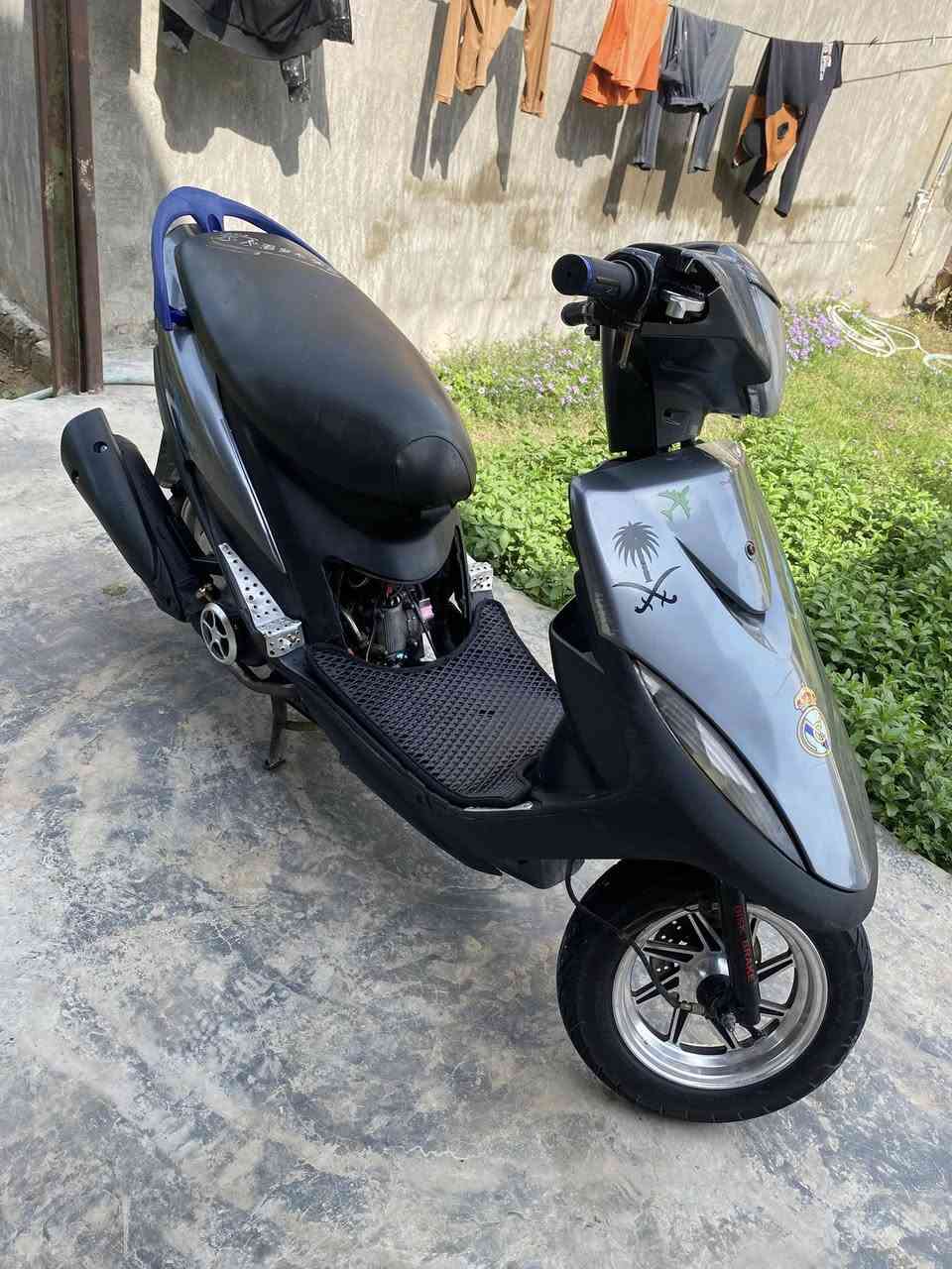 سلام عليكم ماكس عدله بوشه بلاد 49 وكل نقص وعيب مابيها هندر سلف مكاني ديالى جلولاء 550 رايدها ***********
