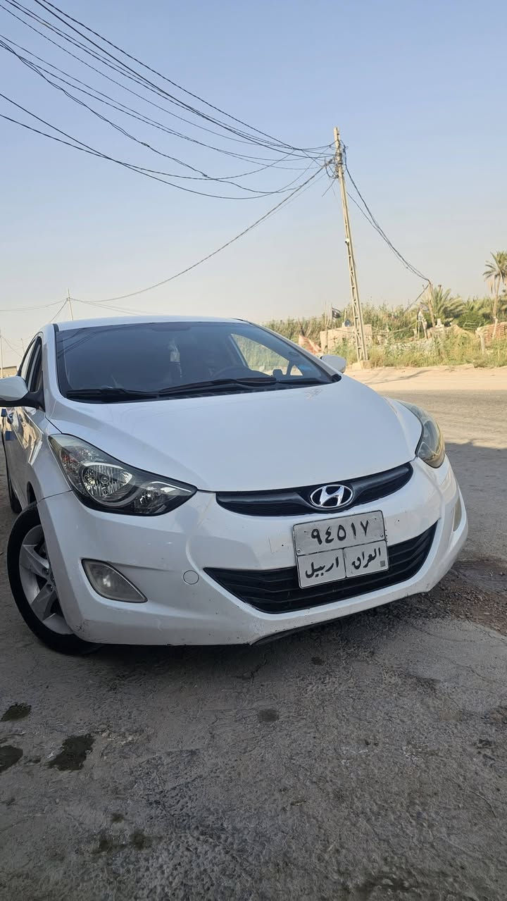 مكلف بالنشر 
النترا. ٢٠١٢ 
مكفولة كفالة عامة بيها صبغ اقل من الشبر 
تبريد استوني مبدل منظومة كاملة 
محرك حدادية 
السيارة نظيفة كلش وجديدة مال جناي 
السعر ١٠٧ وبيها مجال قليل للاستفسار الاتصال على الرقم 
***********
