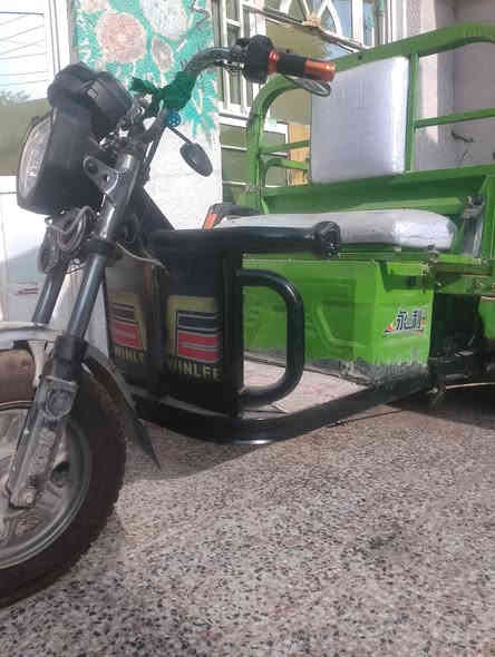 سلام عليكم عندي ستوتة شحن البيع عقل جديد ماطور جديد رايدهة 750وبيهة مجال
***********
