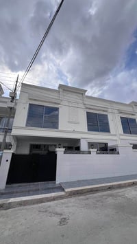 أربيل • ٤ غرف • تمليك