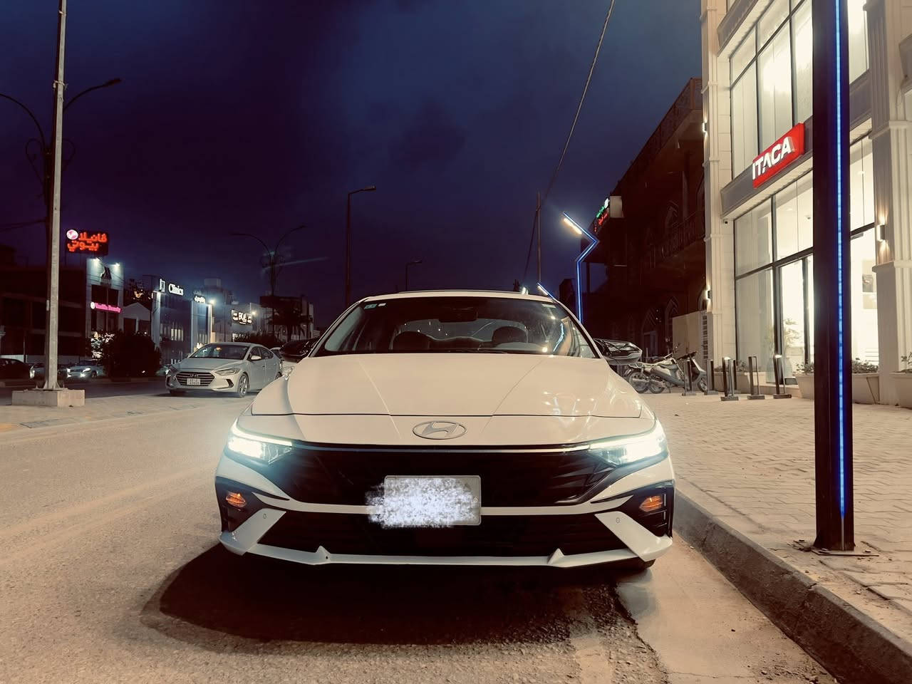 سلام عليكم .
هونداي النتراا2024خليجي 
مكفوله من الصبغ والتبديل 📦
محرك:.2000 دوش المــــرغوب 
فول فول مواصفات 1/1
رقم بغداد تحويل مباشر 
مواصفات:.
بصمة 
سلايد 
شغال (تشغيل عن بعد)
واير ليس (شحن موبايل)
ليد أمامي و خلفي
حساس أمامي و خلفي 
ويل كروم
مري شفط 
داخل بيجي
شاشة حجم كبير 
تبريد قتعطين 
صندوق ذكي 
4 انظمه سرعة 
تحكم و تعديل سريعة

رقم صاحب سيارة*********** 

السعر :: 180📩وبيه مجال :مكاني كربلاء
