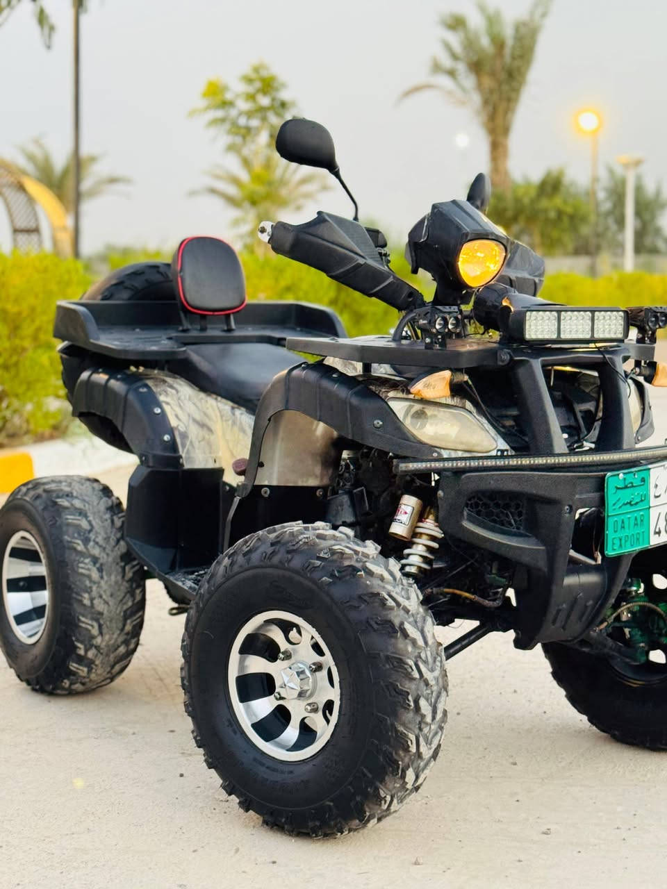 السلام عليكم دراجه رباعيه للبيع ضخمه مكينه 150 سي سي 2020 مبدل ولفات شرط كلشي شغال سلف او هندر كير اوتو تتحكم بي بك او امامي او تبوشها وهند بريك السعر المطلوب 15 ورقه وبيها مجال متواجد خاص وهذا رقم صاحبها ***********
