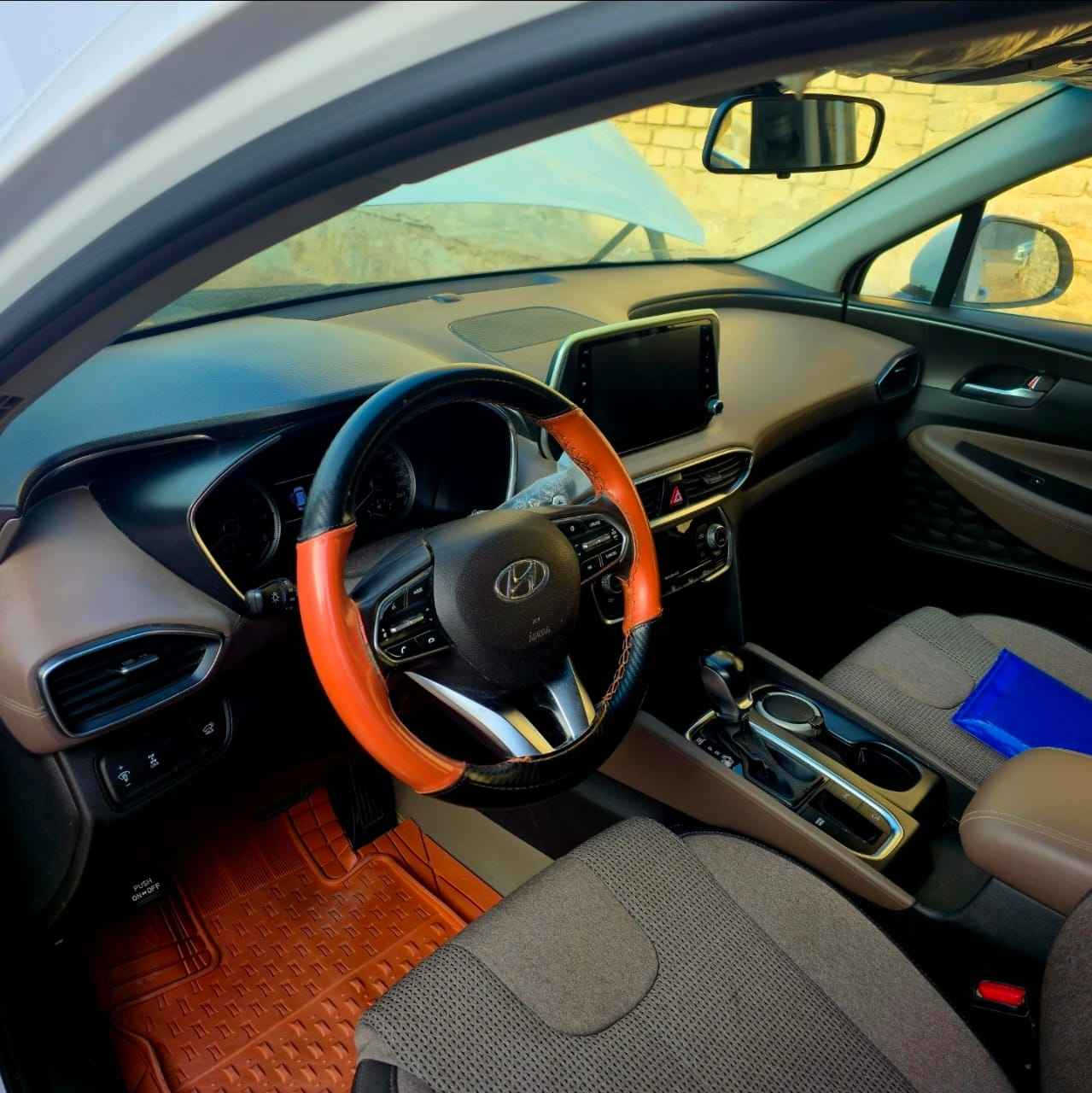 للبيع سنتافي 2019 خليجي
محرك 6v  سلندر 3500
كفاله عامه السياره 7راكب
سياره رقم بصره شرط التحويل
فول مواصفات ماعدا البانوراما
تشغيل بصمه
شاشه 
الجنطه فتح كهربائي
تحكم كشنات كهربائي
ثلاث قطع تبريد
كامرة دواره   (مع نظام تشغيل الكامره عند سير المركبة للمراقبه ) 
نضام ترحيب
حساسات
٤ انظمة قيادة مع نظام smart  
شاحن واير ليس  مع ٤ منافذ usb 
اشاير بالمري مع نظام ترحيب مجرد متقترب من السيارة
السياره ماشيه 160 الف كم 
السعر 215
 مكان السياره البصره
الاتصال *********** الزبير, البصرة
