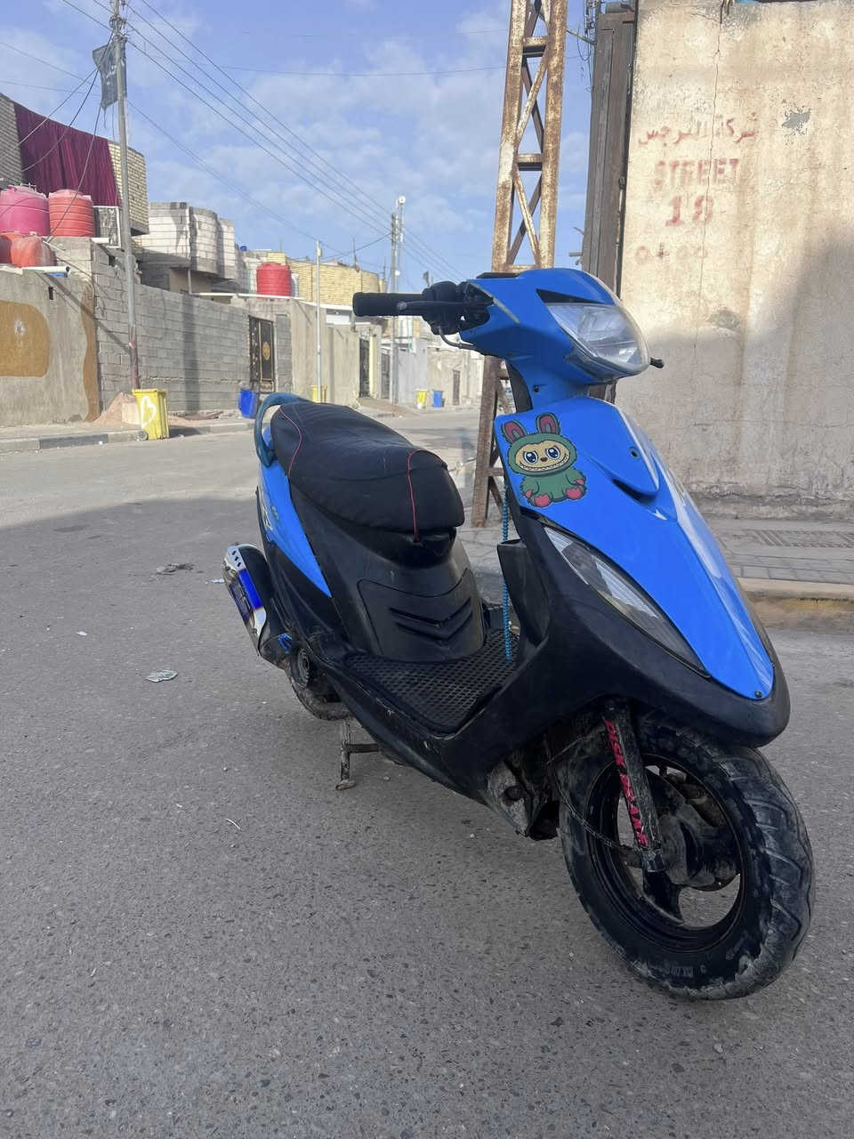 دراجه ماكس عدله كلي كامل بيه بس المحرك مفتوح دراجه ناشفه وحلوه سعر500 وبيه مجال لشراي رقم وتساب *********** وهاتف
