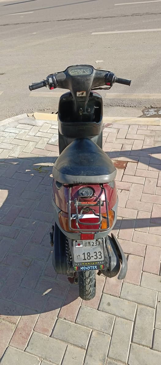 سلام عليكم دراجه بطه البيع دراجه مكفله من روله ول كير مفتوحه مره واحده كلشي شغل سلف لايت بك لايت وهورن وشاير كامله المكان أمن داخلي يم اسواق برتقاله ماموجود علئ فيس تصال على رقم ***********
