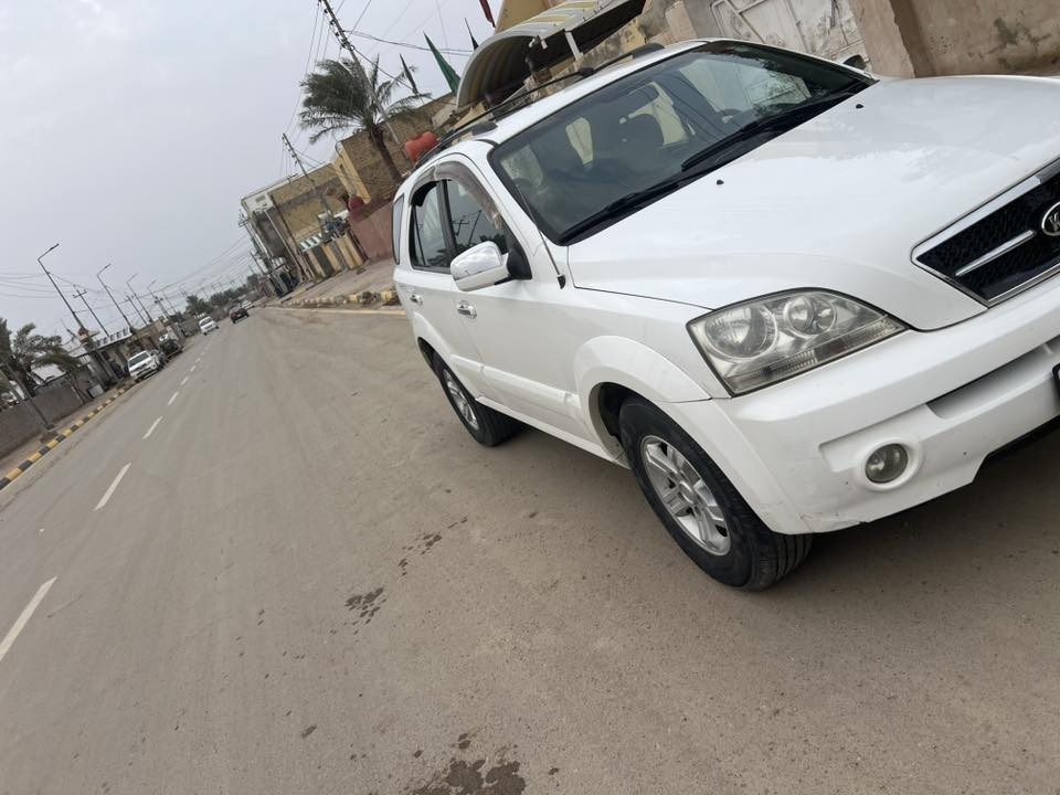 السلام عليكم ورحمة الله وبركاته للبيع سيارة سورنتو موديل 2006 / رقم أربيل محرك 6/سلندر كفالة عامة من الصبغ والحادث محرك وگير واحد على واحد سيارة جاهزة من كل شي وخير من الله للشراي السعر 100 وفيها مجال بسيط :المكان محافظة واسط /قضاء الموفقية : اتصل وبالخدمة ***********
