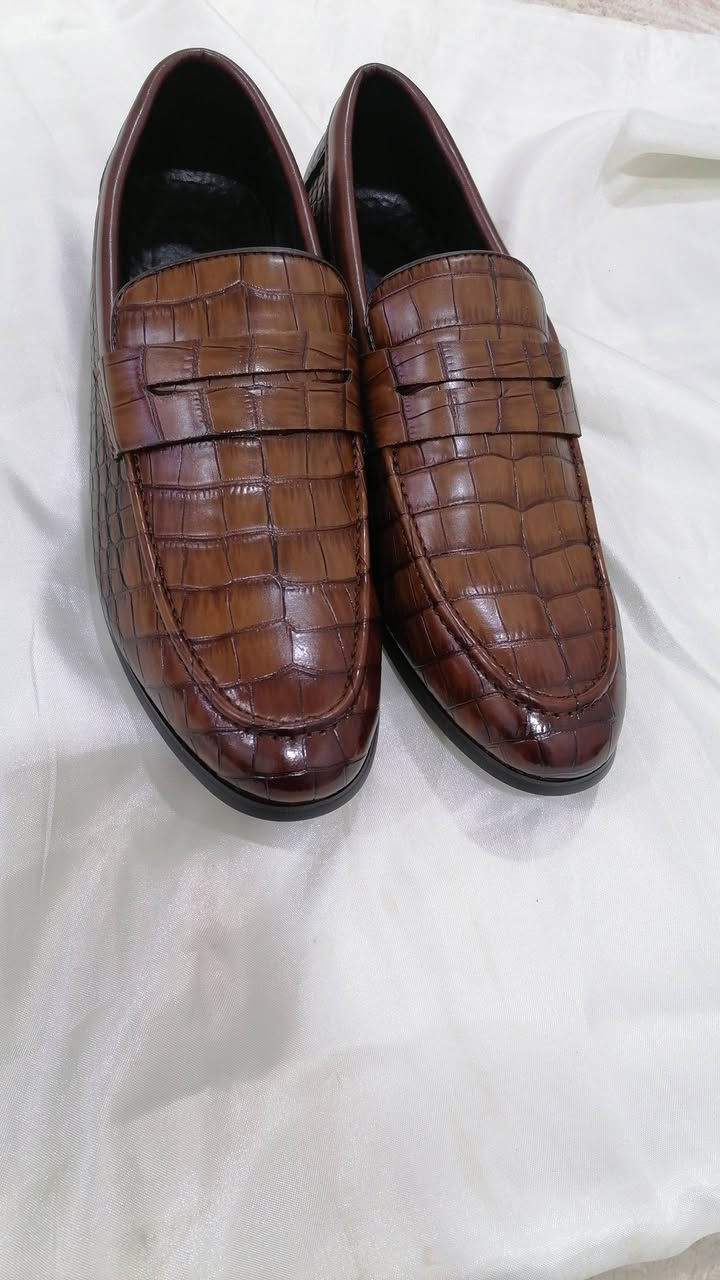 احذيه جديده كلش سعر القطعه بـ8 الف والي ياخذهم كلهم يتخفض السعر


**إذا كنت صاحب هذا الإعلان وتريد حذفه لأي سبب، رجاءا أرسل رسالة إلى الدعم الفني**