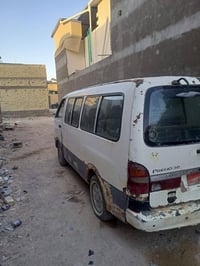 بيجو • رقم احمر • مكينه وكير نضاف