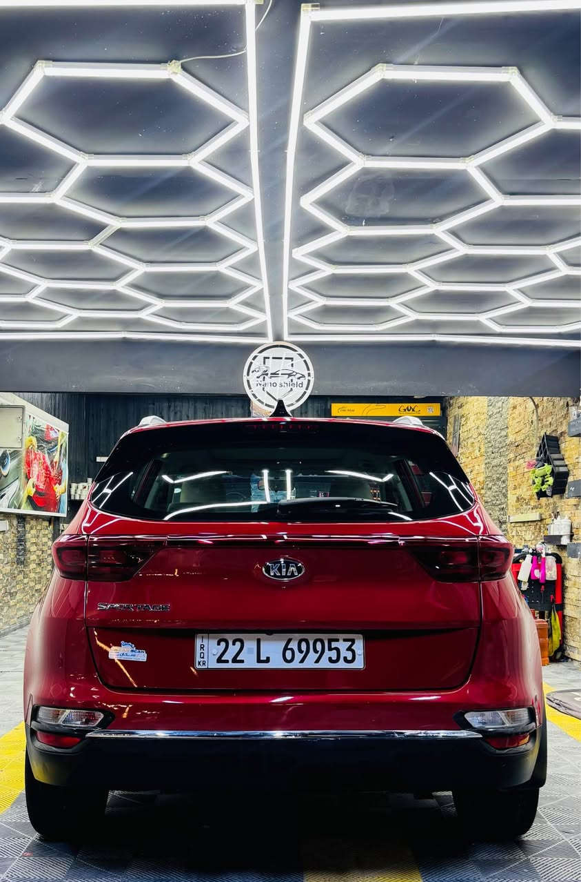 🚘 للبيع سبورتاج خليجي 2021 فل مواصفات 🔥

* باسم المالك.
* قطعة صبغ وحدة فقط (قبق الجنطة) بسبب شخوط.
*تراي  زيرو.
* السيارة نظيفة ومرتبة، وما تحتاج أي فلس.

💵 المطلوب:السعر ١٨٥ورقه
وبيه مجال للجادين بعد المعاينة.

📞 للتواصل: ***********
 واتساب متوفر 
مكاني البياع بغداد بغداد, العراق
