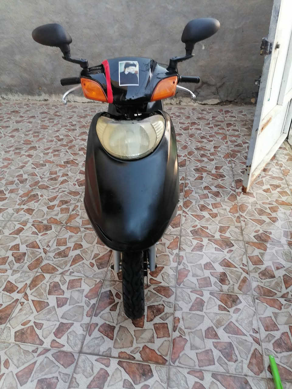 ياباني حلوه كلش  عوزها شي بسيط
٧٠٠ وبيها مجال ***********
