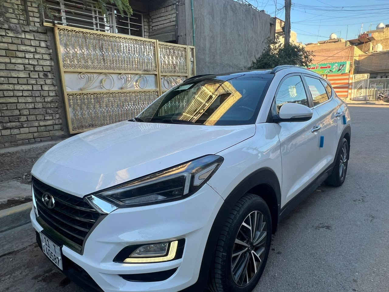 سلام عليكم توسان موديل 2019 خليجي
رقم بغداد 
 كاصد فول مواصفات 
مكينه 2000 دوش
ماشيه 92
سياره مصبوغه حزام
السعر 147
مكان سياره بغداد بلديات 
الاتصال ***********
