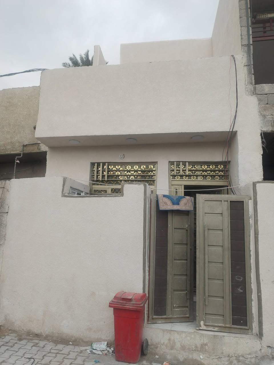 دار للبيع زراعي سند ٢٥ مساحه ٦٠ متر بغداد جسر ديالى مقابل عماره دفاعي كامل الخدمات مي كهرباء مجاري تبليط طابق اونص غرفتين وصاله ومطبخ واستقبال بناء حديث ***********
السعر مناسب
