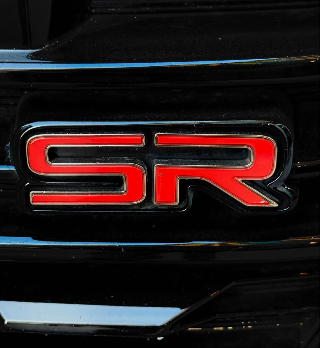 Sentra - 2025 - SR 
ســـیـــنــتــرا SR  - ٢٠٢٥ - VIP شكل جديد
- ســــعـــر / ١٥١ ورقه 💵 💲 
- لون / لونين ابيض و صقف اسود 
- مــــواصــــفـــات / فوووووول بدون سلايد 
شكل جديد - ستيرن سبورت خياطة - صقف اسود - حساسات خلفي - ويل كبير جديد - كشنات سبورت - سماعات ساوند سيستم - شاشة - رادارات -…..
- حادث / 3N1AB8DV3SY250816
باب و جملغ بدوووووون ايرباك - ايرباكات سليم 
- ماشية / ١٥ الف مايل فقط 
- رقم / كاتي - تترقم شمالي وياها ٣ شهر للرقم . رقم مشادين . 
- تلفون 📞 ☎️/ *********** أربيل, العراق
