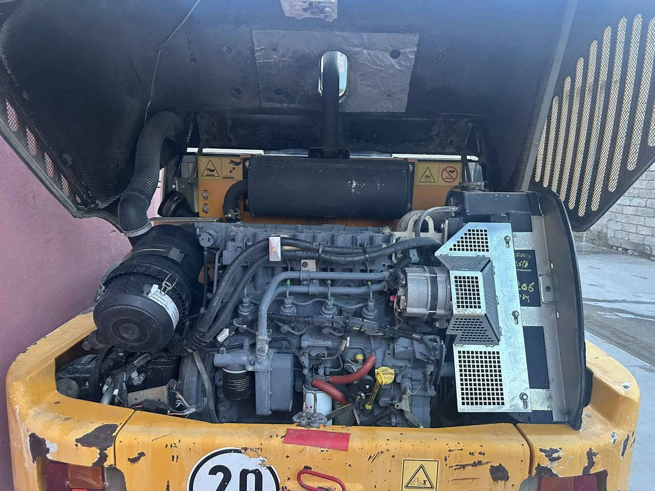 للبيع شفر تريكس
موديل 2014
رقم اربيل 
حجم 80
***********
