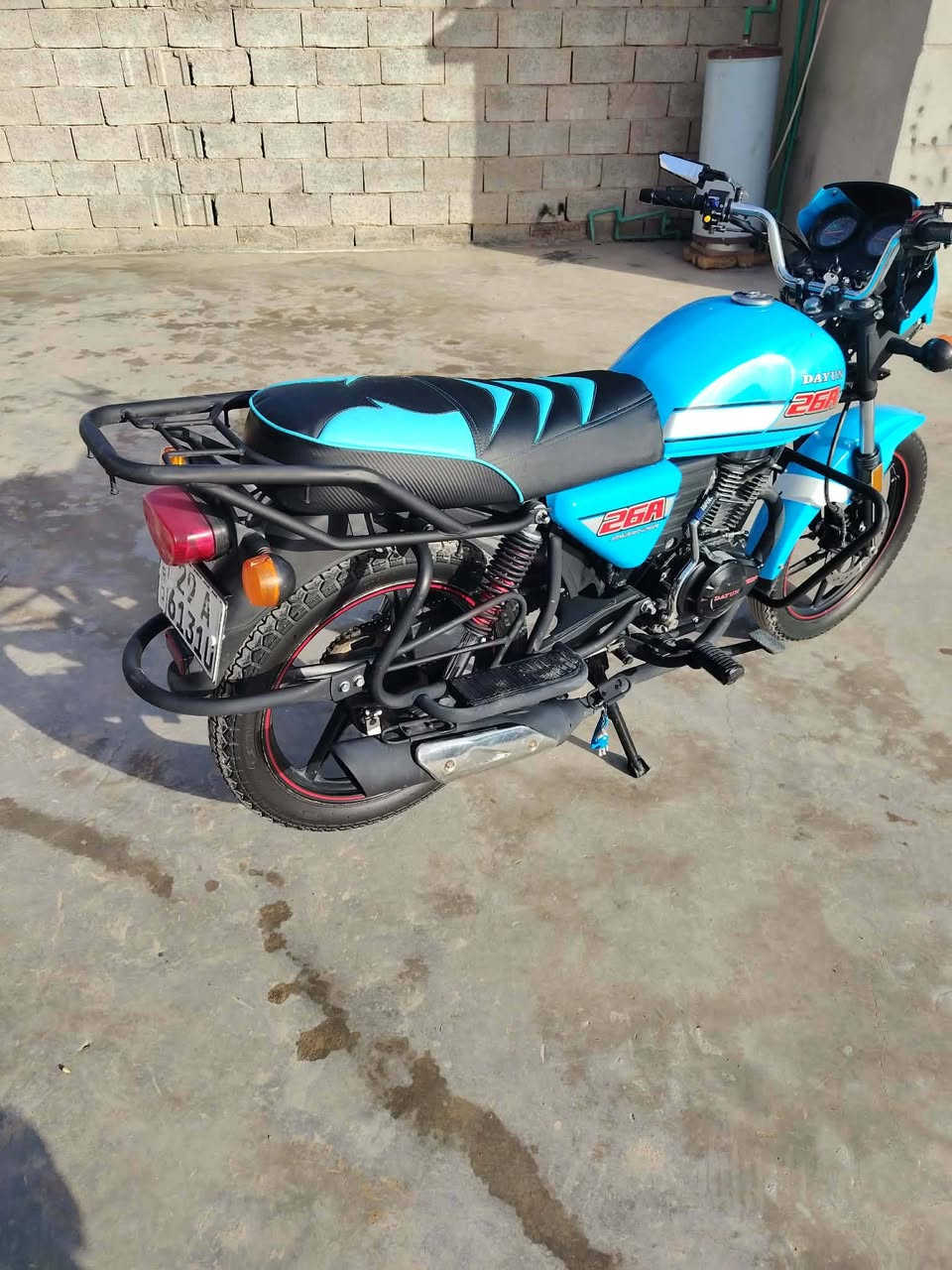 سلام عليكم ورحمة الله وبركاته دراجات ثنينهن للبيع موديل 23 رقم واسط ثنينهن مكان واسط العزيزية 
***********
***********
