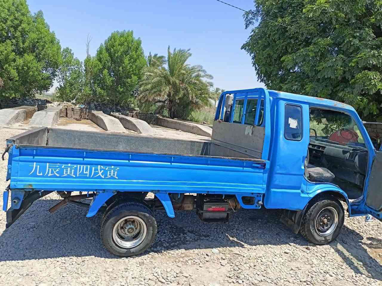 كيا موديل 93 قماره وربع.
_ محرك فوول كير اكسن مكفولات.

_ قماره بلاديه 

_ كهربائيات شغاله 

_ راديو مسجل شغال فوول.

_ تخم تاير خلفي امامي جديد.

_رقم انكليزي بسمي مداور ثاني يوم .

_ سنويه جديده.

_ غرفه بلاديه.

سياره اي نقص ما بيها شغل واطلع وين ما تريد 
مكان السياره بابل .

اتصال ***********  .
