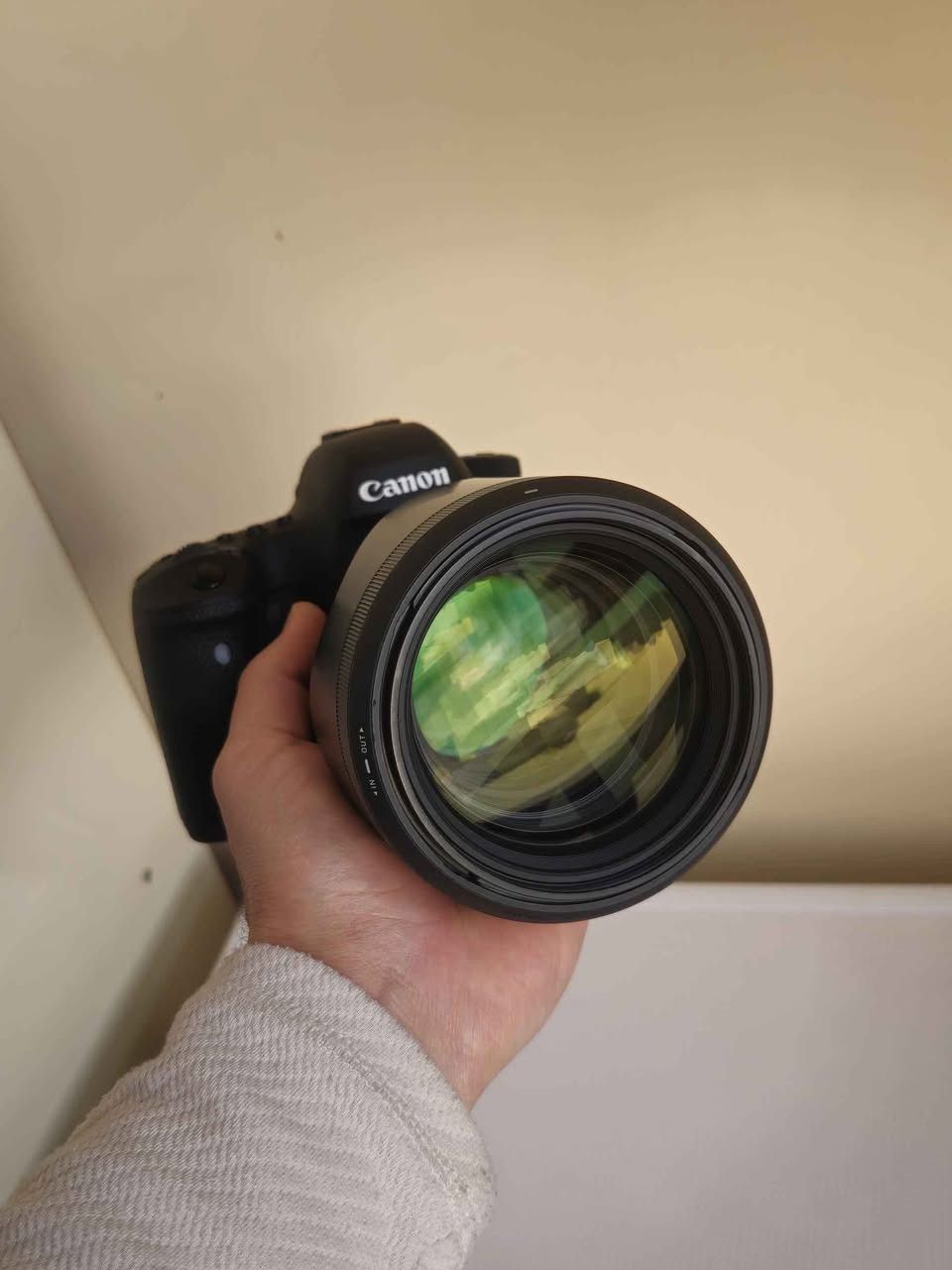 کانون 6DII نرخی یەک ملیۆن
سیگما 85mm 1.4 نرخی ٧٨٠ هەزار.

هەردوکیان پاک و خاوێنن و ٪١٠٠ 
سلێمانی.

العملاقان للبيع 
ثنيناتهن نضيفات %١٠٠ السليمانية, العراق


**إذا كنت صاحب هذا الإعلان وتريد حذفه لأي سبب، رجاءا أرسل رسالة إلى الدعم الفني**