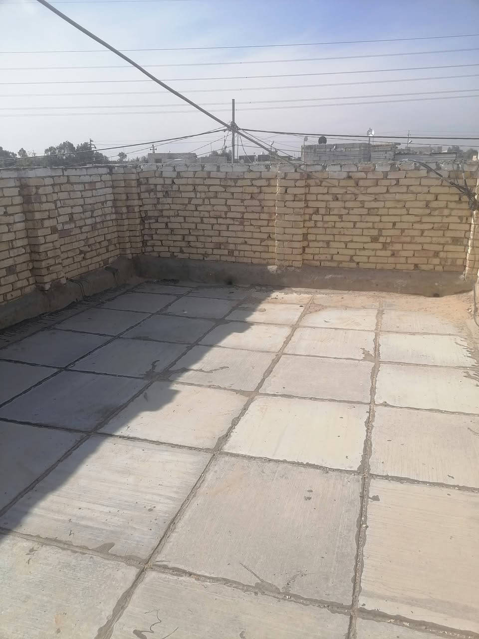 بيت للبيع 100متر حي زيتون وره عمارات عرصات سيد مكي
يتكون من استقبال صاله مطبخ غرفه حمام داخلي وخارجي بناء طابوك اساس صب
ارضيه بورسلاين كله سيراميك درجه اولئ كامل من كلشي بسمي مداور ثاني يوم شارع ١٠ متر تريده هوه واثاثه او بدون اثاث جاهز للسكن رقم***********
سعر 37 بدون اثاث 42 هوه اثاثه وبي مجال شارع تبليط واناره
