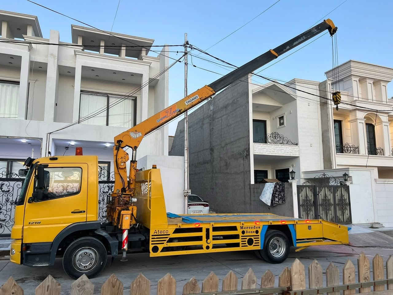 📦 اتیکو کرین فلات📦.  
                       مودیل 2006
    كرين 5طن سوبر زيت
حجم 1218
8برخی4سلندر                         
مواصفات 
خلفی و امامیه اسبرینگ
+ هاف 
. تحدید صورعه
  كشن هيتر 
+ مرايه كهره بائي
+ دوكمه هزه وصعود 
   جام کهربابی
 باتري جديده تخم تایرات جدید🌏
السیارە مابي اي نقص نفس الصوره 
   رقم سليمانيه رقم صنويه جديد حته2029❤️
(محرك گیر  شاصي  كرين اكسل قماره بشرط مكفول كفاله عامة )
سعره. (290) بي مجال 
       
***********📞
مكان كركوك
***********📞
