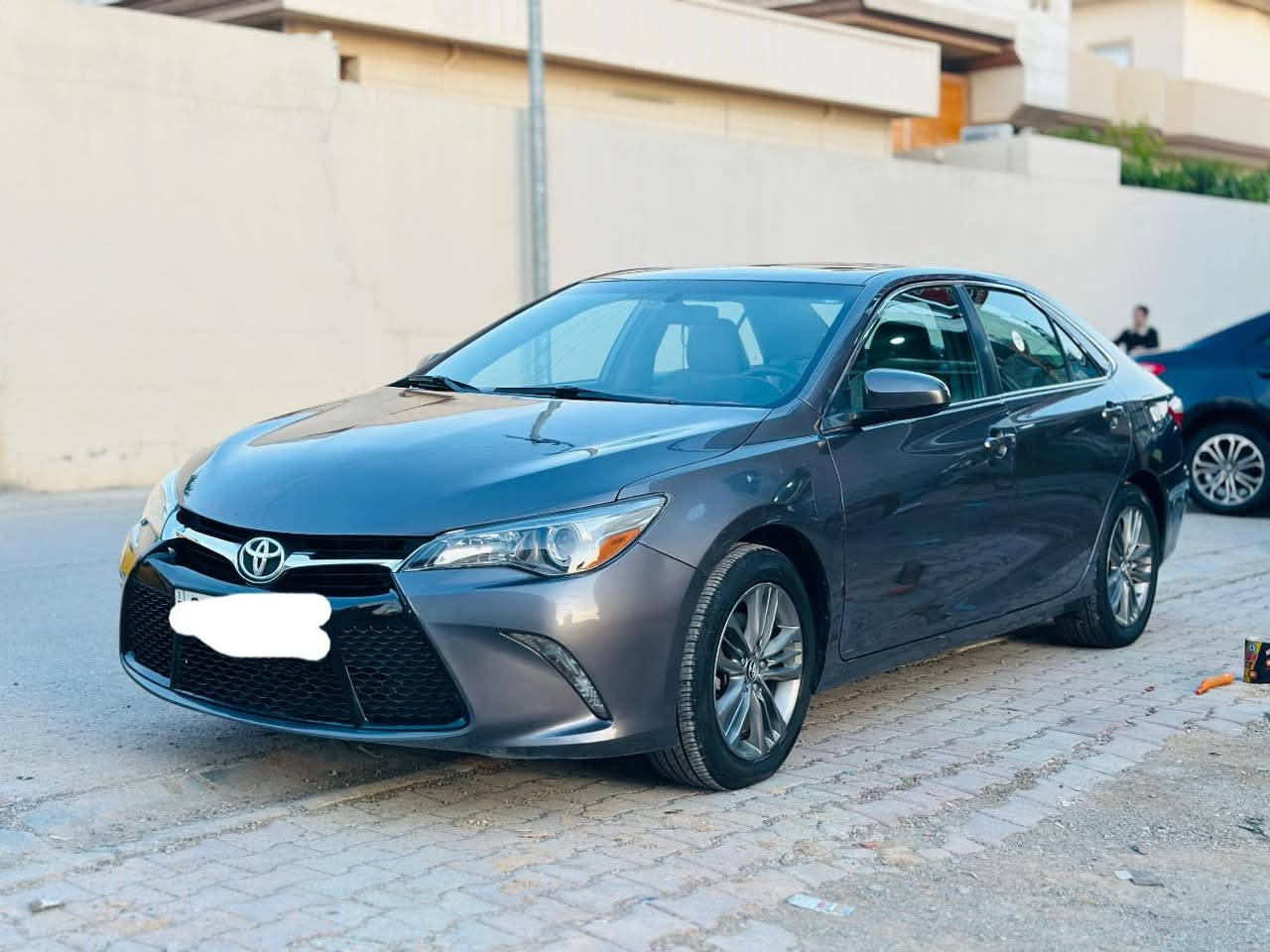 كامري se للبيع
2017
ماشي 215 كيلو متر
ضرر قطعتين موضح بالصورة 

موصفات /
سقف سلايت كشن كهربائي واحد 
شفتات سترين 
دبل كبر 
مرايات جانبي كهربائي 
غرفه جلد لونين

١٦٠ وبي مجال شراي
 ***********
واتساب - اتصال
