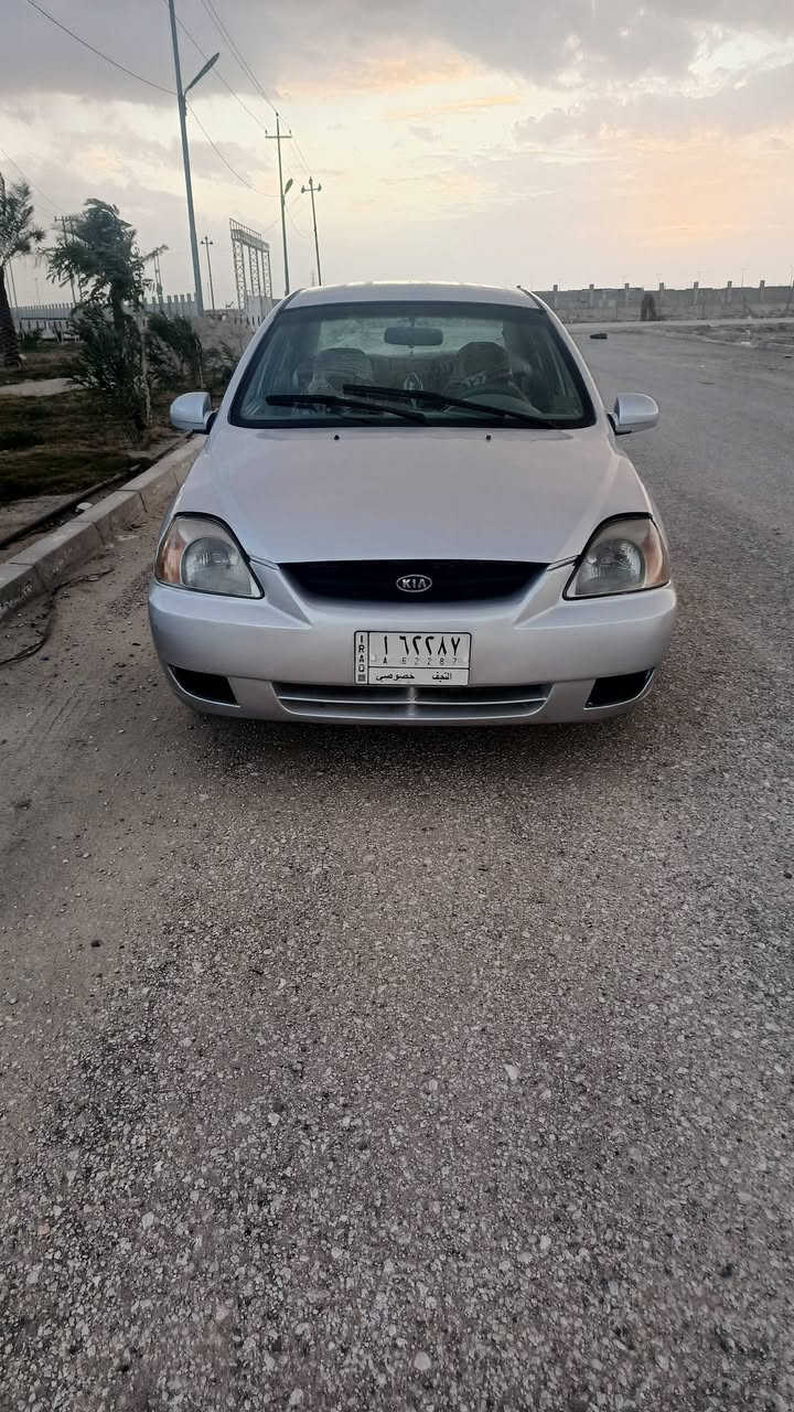 السلام عليكم كيا ريو وارد خليجي السعر 48  موديل 2003رقم نجف السياره جاهزه و مكفوله من كلشي كير و  محرك مفتوح جديد حداديه جديده تخم تأير جديد كهربائيات كلهه شغاله مكفوله من الضربه و راعي السعر 48 اتصال ***********او *********** مكان السياره نجف

