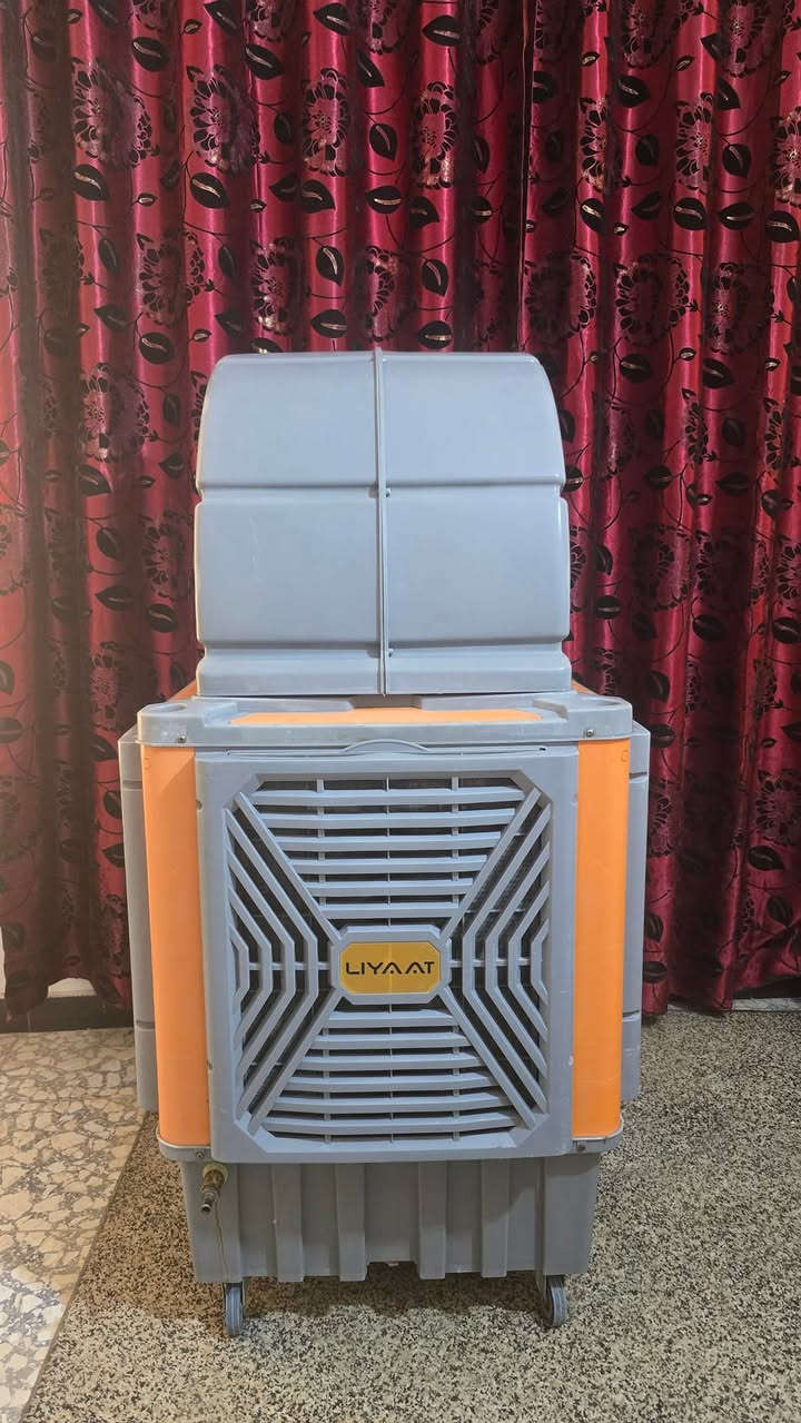 مبردة خرطوم ماركة لآيات مستعمله للبيع

المواصفات:
1- حجم 90⚡️
2- حلفة سيليلوز زيتيه⚡️
3-ملف نحاس 100%⚡️
4-دفع الهواء مروحه وليس سربس⚡️
5-مروحة خاصه لتوزيع الهواء⚡️
6- سحب الكهرباء امبير ونصف⚡️
7- تنفع خارج او داخل البيت⚡️

القياسات:
طول المبردة 150 سم⚡️
عرض المبردة 70 سم⚡️
طول الدكت 55 سم⚡️
عرض الدكت 40 سم⚡️

استعمال موسم ونصف فقط💯

السعر: 275,000 الف💵
للتواصل:
***********
***********
