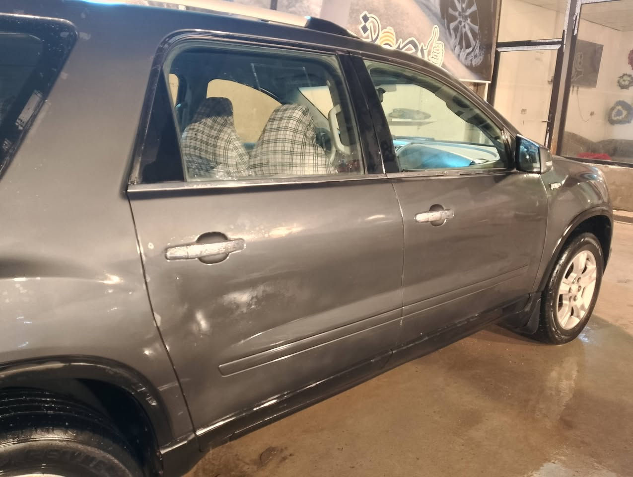 شفر اكدي موديل 2011 مكينه وكير مكفولت حداد مكفول مكفول من لكلب ولجفي بيها ضرب جاملق  خلفي بدون دواخل بيها صبغ احزام مكانها بصره سعر قفل.    ***********
