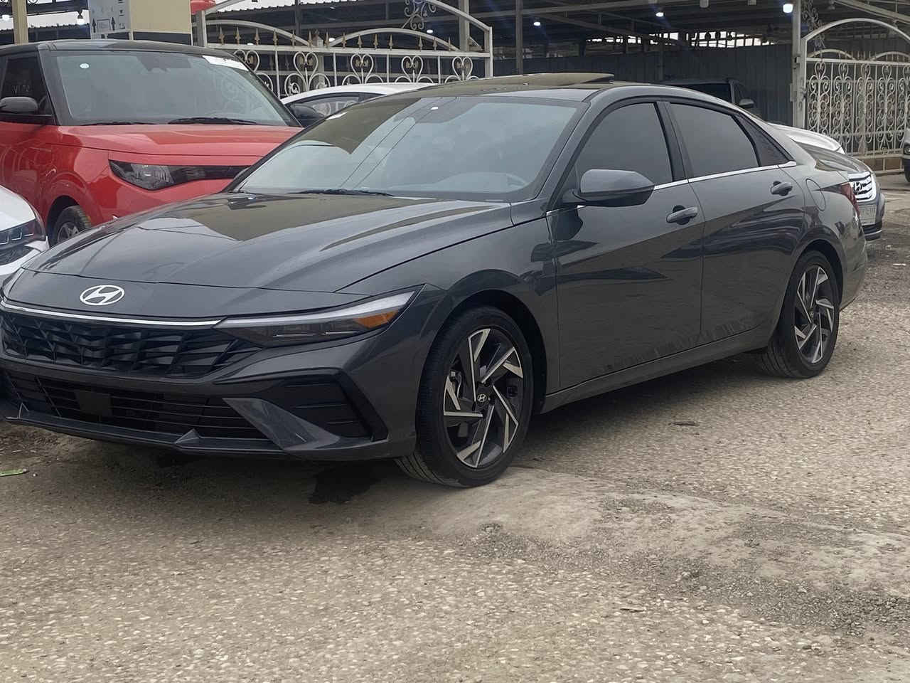 السلام عليكم
النترا اسمنتي  موديل ٢٠٢٥ لمتد هايبرد فول اعلى فئه تترقم جميع المحافضات الرقم مجاني مجاني 

حادثه فقط بارد بدون صبغ بدون تبديل شغل مرتب ماشيه ١٧ السياره جديده 

مواصفات 

بصمه تشغيل وتشغيل عن بعد

فتحه سلايد 

كشنات جلد وكهربائي وتدفئه تبريد 

كشنات ترحيب

داخل اوف وايت

شاشه دجتل كامل 

اشاره بلمري 

لايتات لد وزنون ولد خلفي 

حساسات خلفي 

رادارات امامي وخلفي وجانبي

اوتو هولد

سايد بريد دكمه ويل كب كروم 

السعر ١٧٥ مرقم كامل بيه مجال مكاني بلحله 

***********
