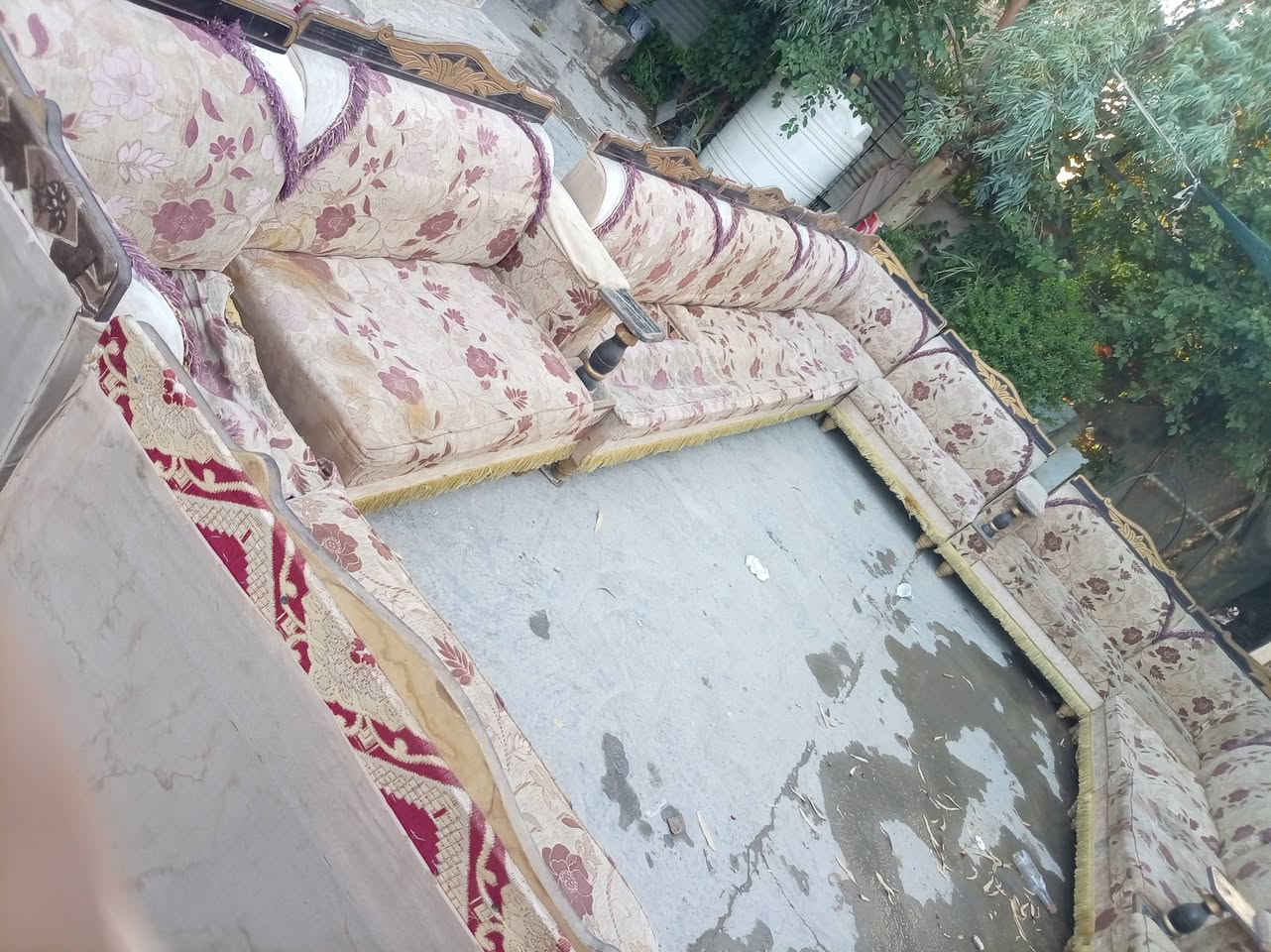 السلام عليكم تخم للبيع ٢٠ متر بي شكم قطعه تعبانه مبينات بل تصوير مكاني بل حله سعر ٣٢٥ بي مجال ***********
